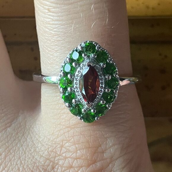 Natural Red Garnet Chrome Diopside Sterling Silver Halo Ring Size 10 - Picture 1 of 8